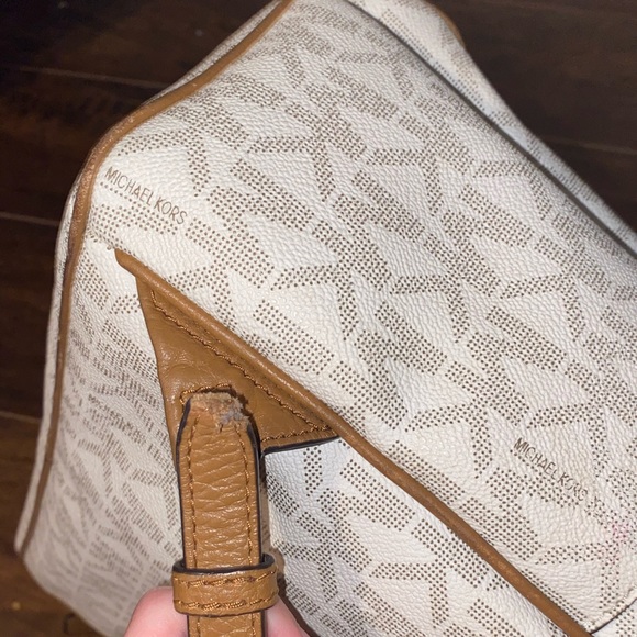 Large Micheal Kors backpacks main image 5